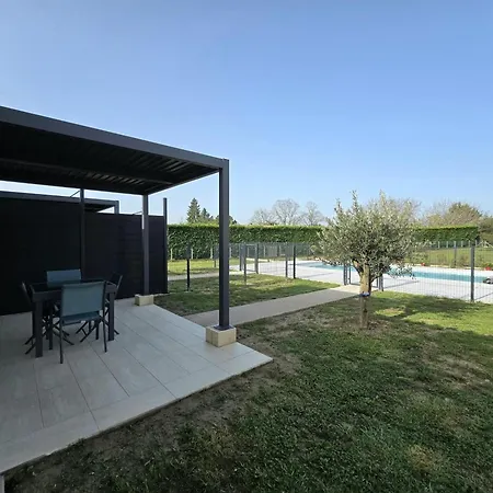 Casa vacanze Maison Avec Piscine Et Clim - 4 Pers. - Fr-1-616-553 *